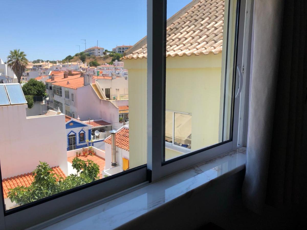 Algarve, Carvoeiro Centre-Ville, Recent Appartement En Duplex Pour 5 Personnes Exterior foto